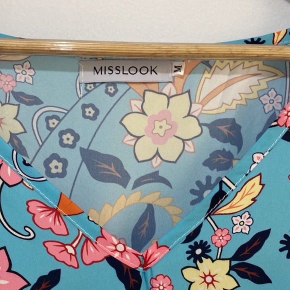 Bright floral dress - Size Medium - Picture 3 of 5